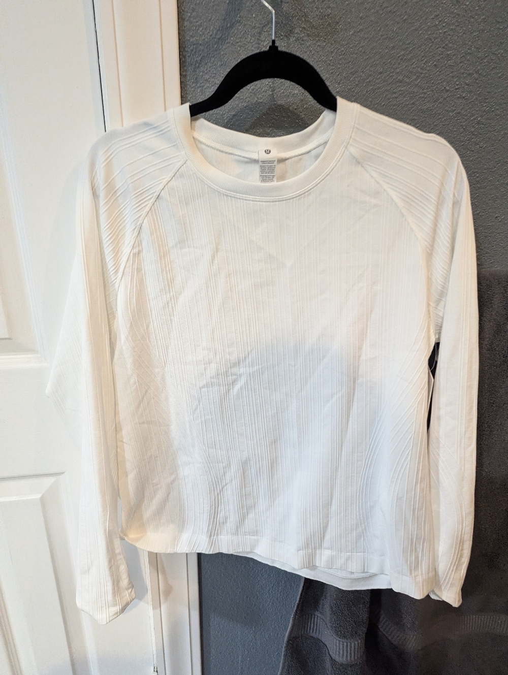 Rest Less Pullover - Picture 3 of 3